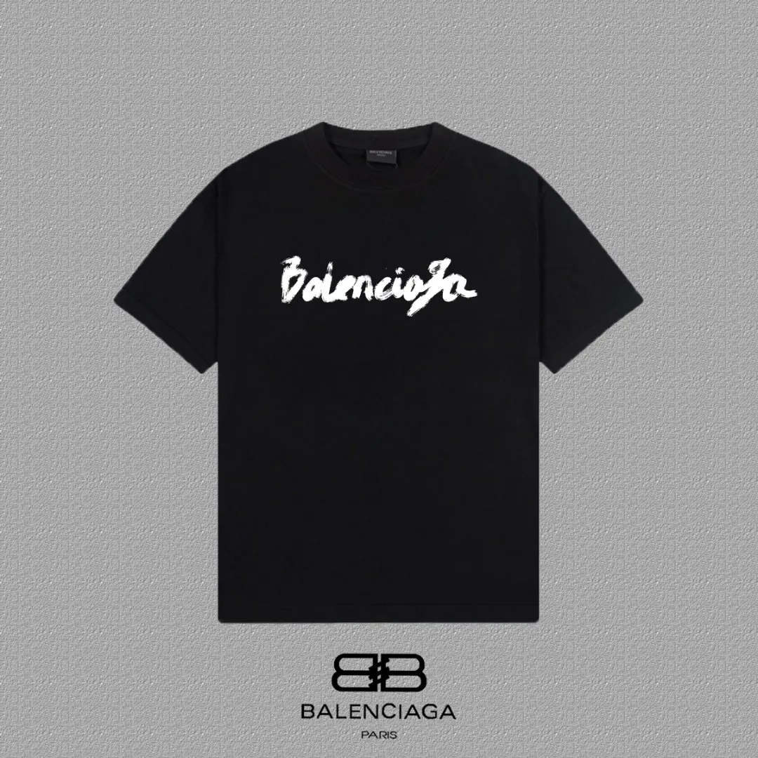 P80✨🔥 BALENCIAGA Paris lettering printed short-sleeved T-shirt. Custom-woven and dyed 300 grams of combed cotton heavyweight fabric. Zero color difference in threads. Perfect details. Different from the current currency version. Welcome to compare. Same Style for men and women. Must-sell in the picture above. Color: White Black Size: 1 2 3 4